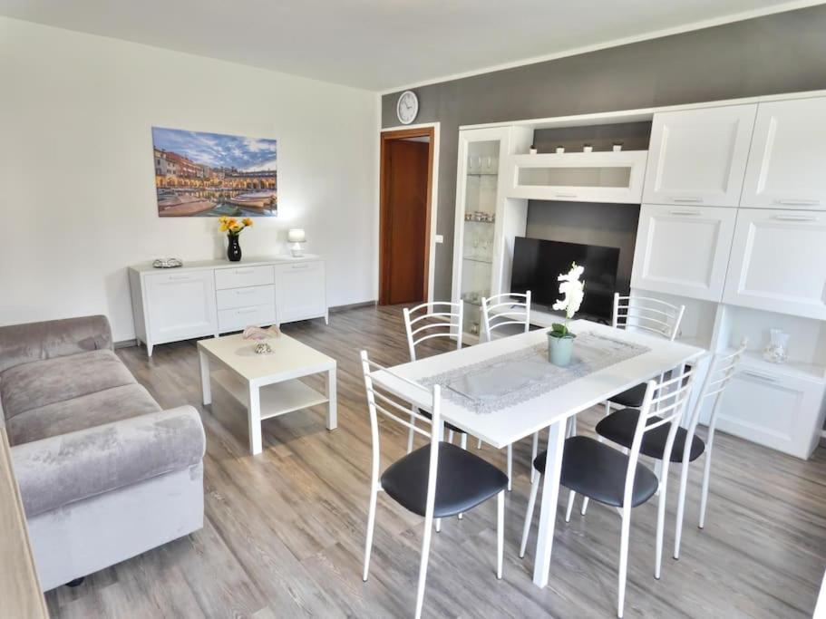 데센자노델가르다 Welcome House Desenzano Center 아파트 외부 사진